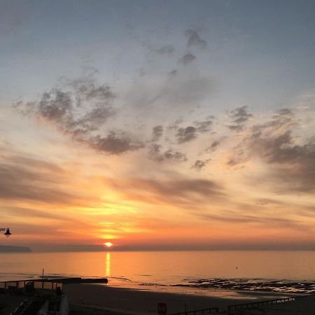 Waterfront Inn シャンクリン エクステリア 写真