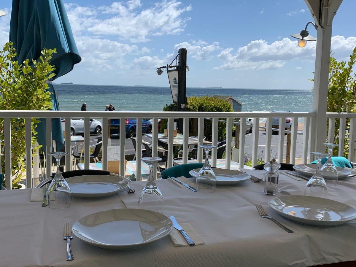 Waterfront Inn シャンクリン エクステリア 写真
