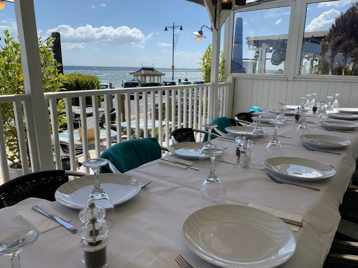 Waterfront Inn シャンクリン エクステリア 写真