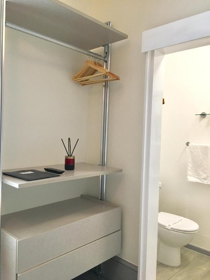 Waterfront Inn シャンクリン エクステリア 写真